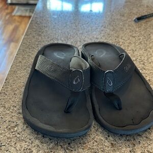 Olukai sandals